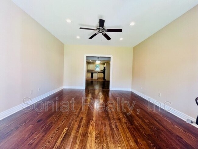 Foto del edificio - 314 Jefferson Heights Ave