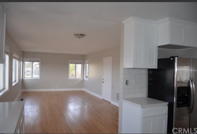 Building Photo - 820 9th St