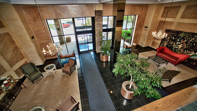 Building Photo - 6340 Americana Dr