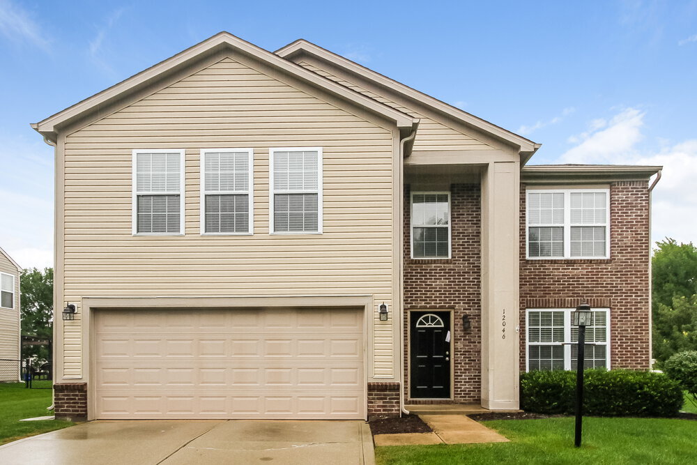 Foto principal - 12046 Royalwood Dr