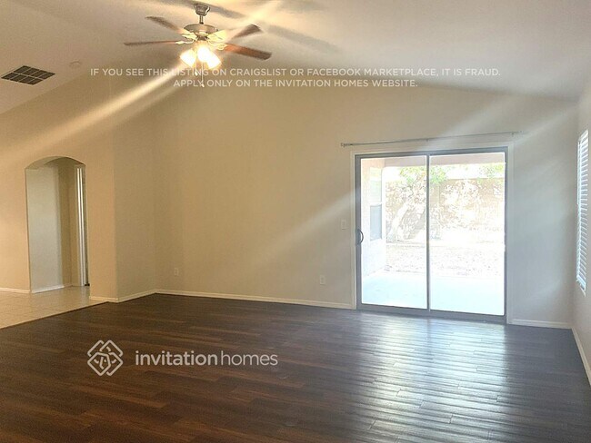 Foto del edificio - 460 W Gascon Rd