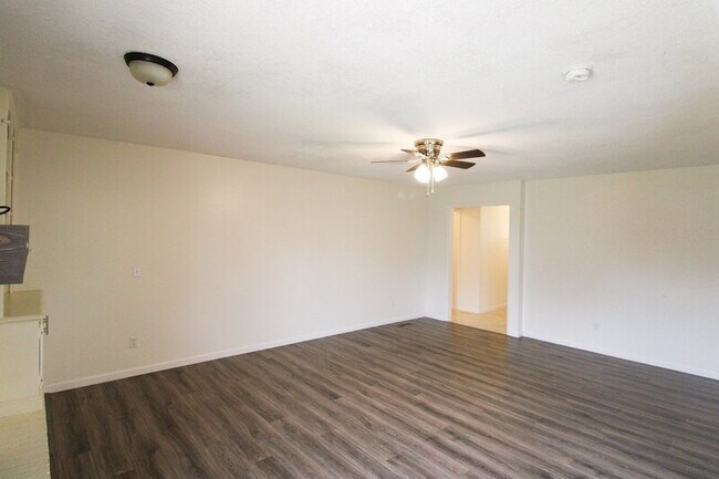 Building Photo - 3200 S Rankin St