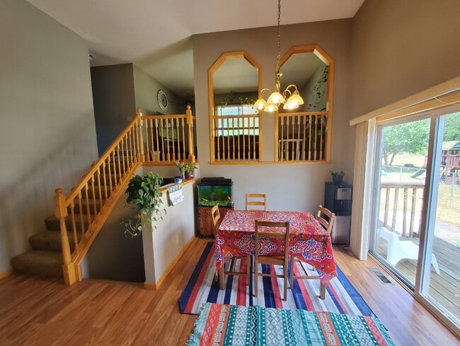 Foto del edificio - 3BR 2BA Single Family Home in Anoka