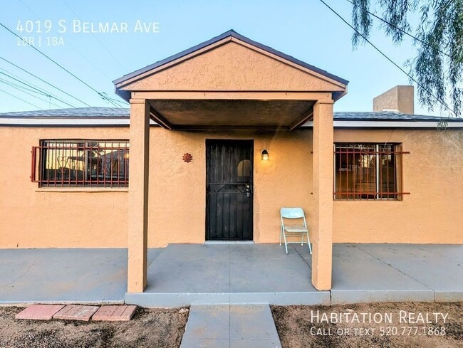 Building Photo - 1Bed/1Bath w/ Enclosed yard, near the Vete...