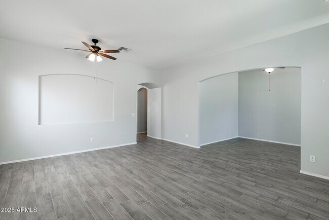 Foto del edificio - 33309 N 24th Dr