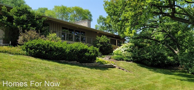 Building Photo - 4 br, 3.5 bath House - 5115 Lake Ridge Road