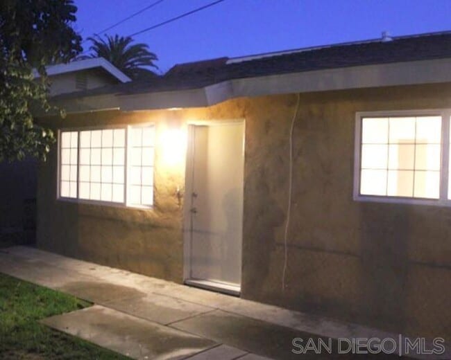 Foto del edificio - 520 Glover Ave