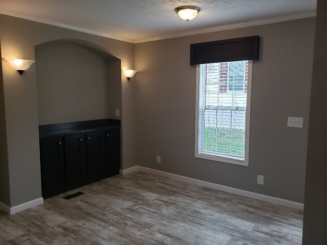 Building Photo - 233 Red Spruce Cir