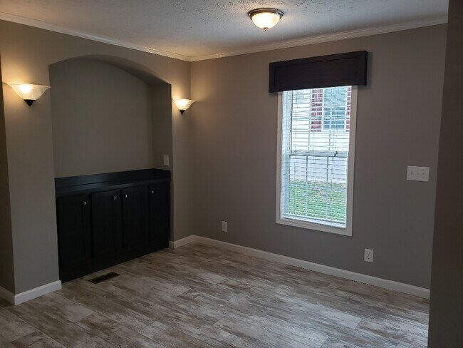 Foto del edificio - 233 Red Spruce Cir