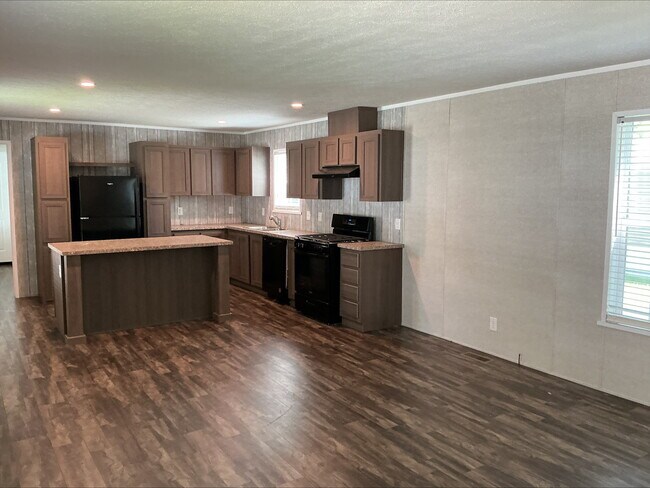 Foto del edificio - 24150 Veterans Road