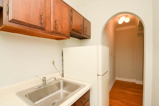 Foto del edificio - 533 W Roscoe St