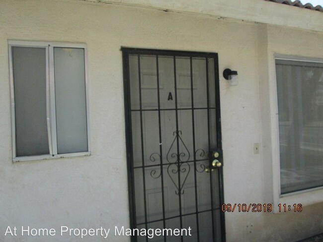 Building Photo - 4422 White Ln