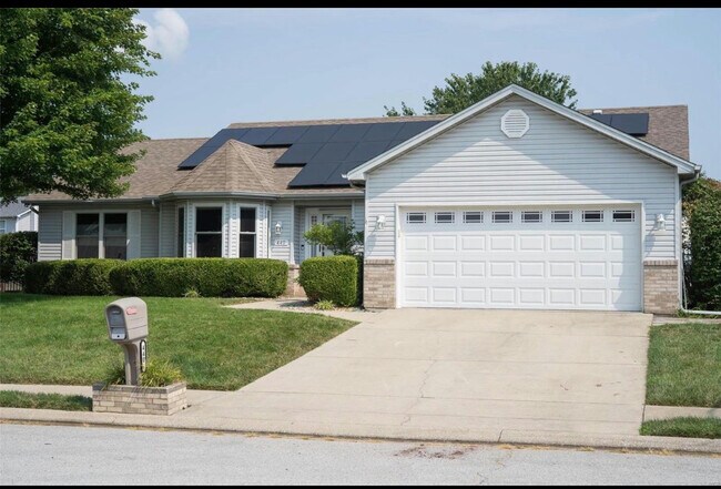 Building Photo - 440 Longleaf Ct