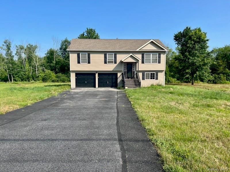 Foto principal - 87 Pine Grove Rd