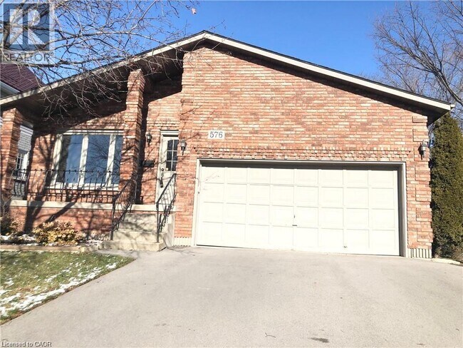 Building Photo - 576 Templemead Dr