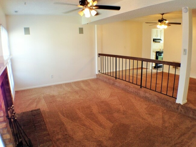 Building Photo - 936 Smoke Tree Ln
