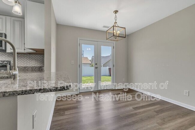 Foto del edificio - 723 Holland Ridge Dr