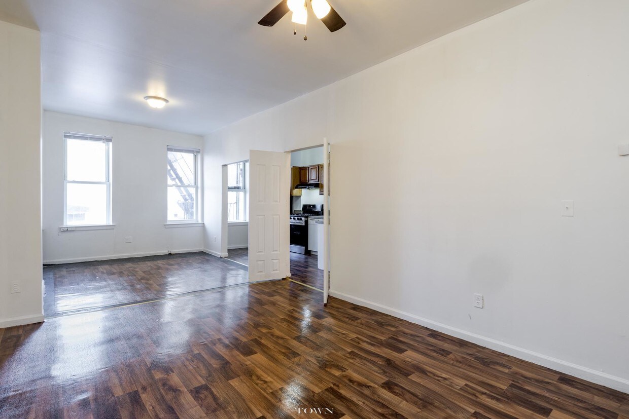 Primary Photo - 8803 3rd Ave