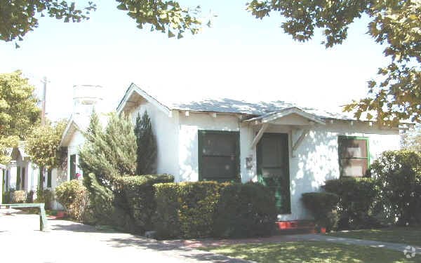 Building Photo - 724 15th St