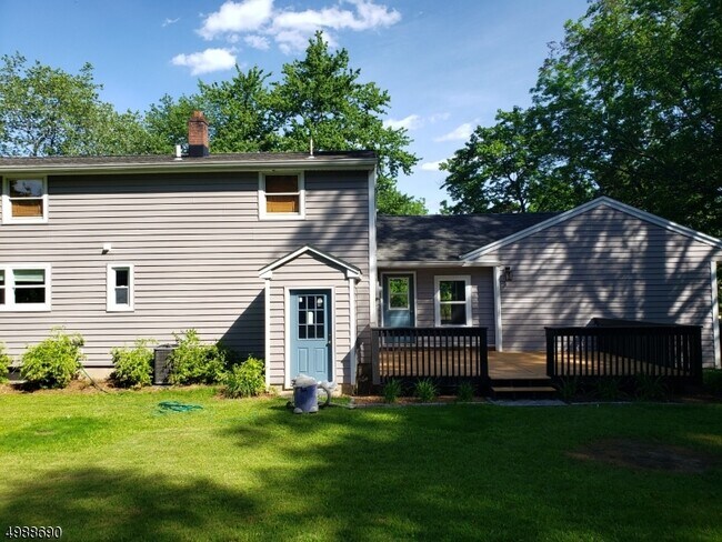Foto del edificio - 1644 Littleton Rd