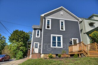 Building Photo - 325 E Main St