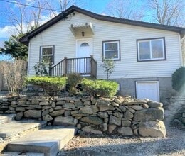 Building Photo - 56 Geneva Dr