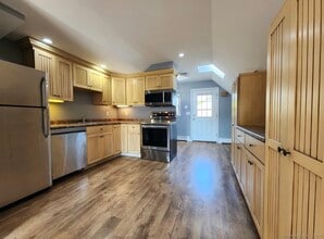 Building Photo - 4994 Madison Ave