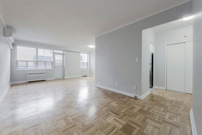 Building Photo - The Imperial