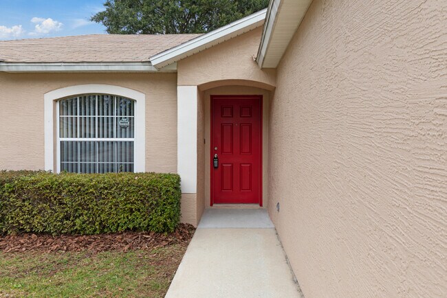 Building Photo - 57 Pin Oak Dr