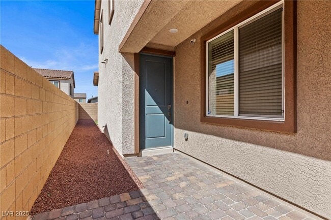 Building Photo - 3546 Luciana Gln Ave