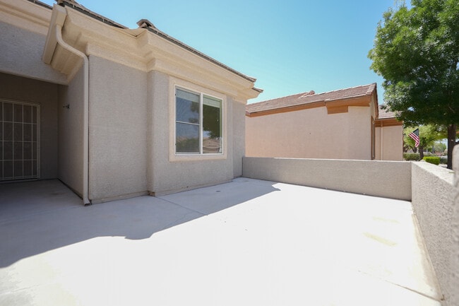 Building Photo - 7752 Fruit Dove St