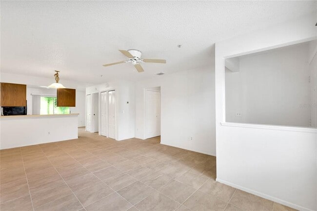 Building Photo - 117 Reserve Cir