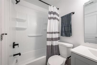 Foto del edificio - 62 S Main St