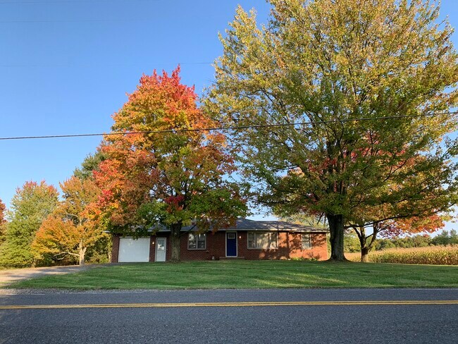 Building Photo - 12090 Marlboro Ave NE
