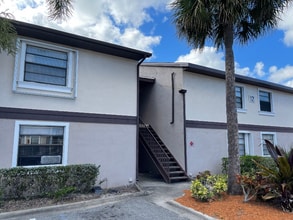 Building Photo - 1062 Ellen Ct