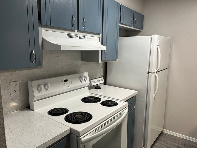 Foto del edificio - Beautiful & cozy one bedroom one bath  apartment