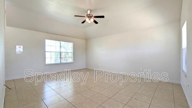 Building Photo - 2520 Saulsbury Dr
