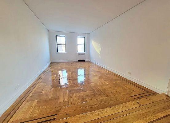 Foto del edificio - 1 bedroom in BRONX NY 10457