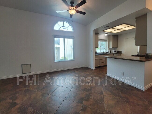 Foto del edificio - 3041 Wolfe Ct