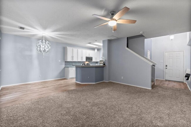 Foto del edificio - 99 Gallery Cove Ct