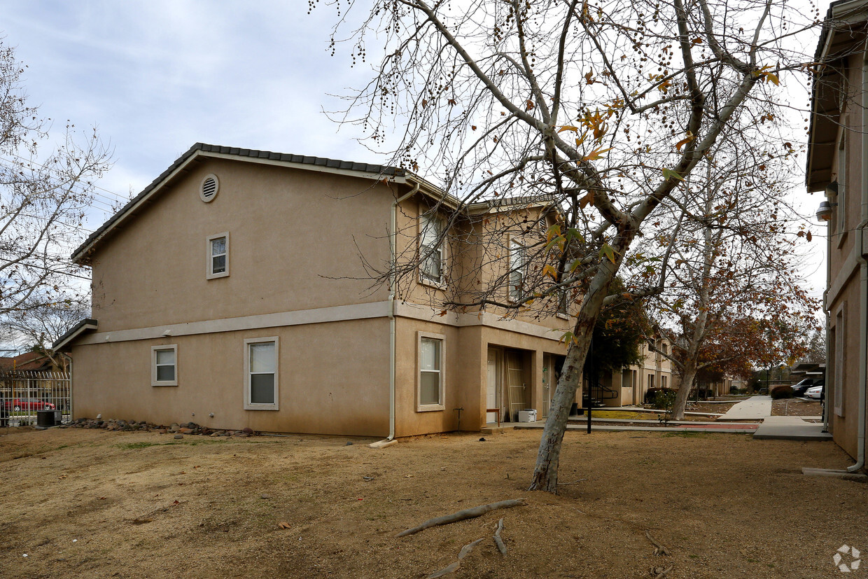 Building Photo - Perris Park Apartments