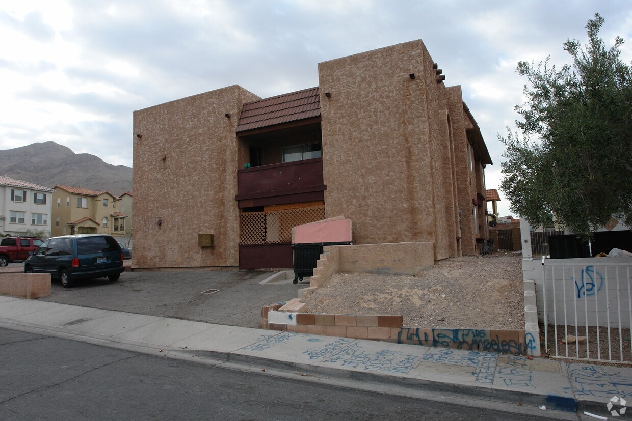 Building Photo - 6989 Dunsbach Way