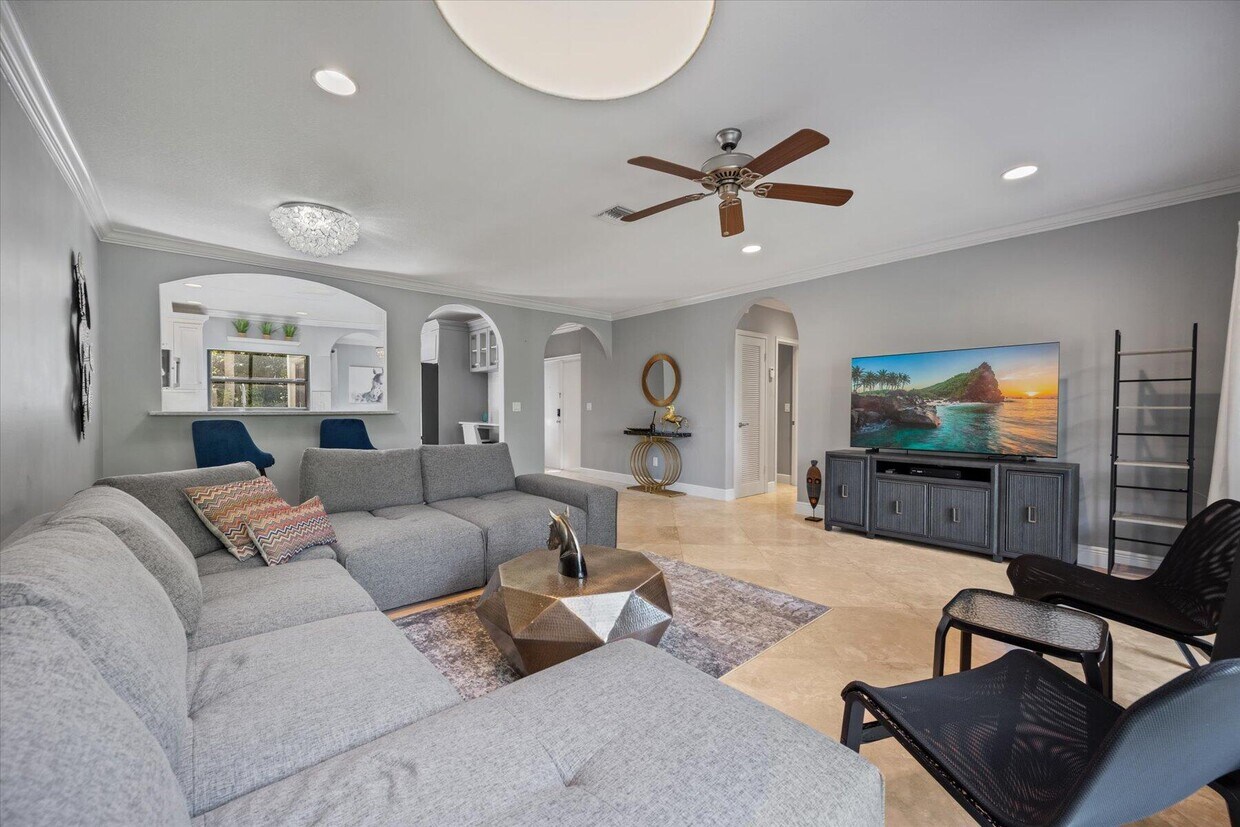 Foto principal - 11397 Pond View Dr