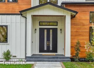 Building Photo - 5 br, 4.5 bath House - 1031 Westwood Dr