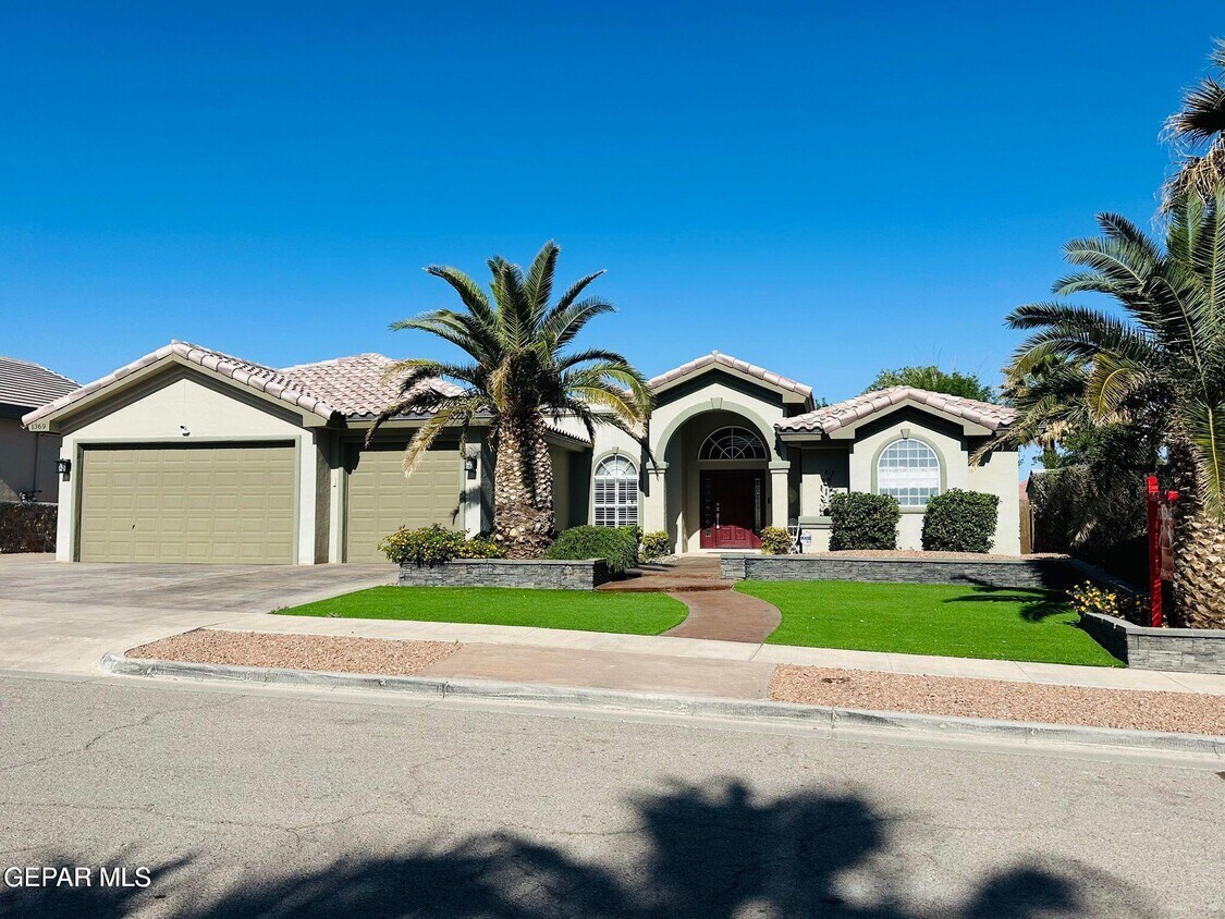 Foto principal - 1369 Gate Pl