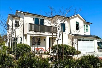 Building Photo - 302 Cabrillo St