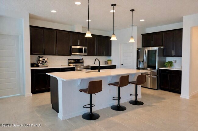 Building Photo - 2717 Kamin Dr