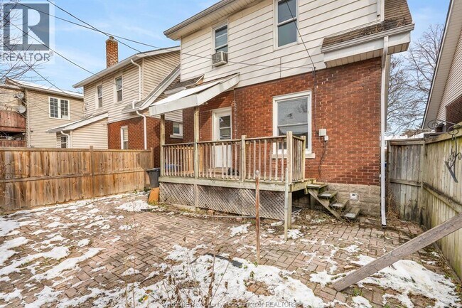 Photo du bâtiment - 1575 Church St