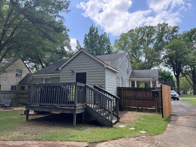 Foto del edificio - 24 S Alicia Dr