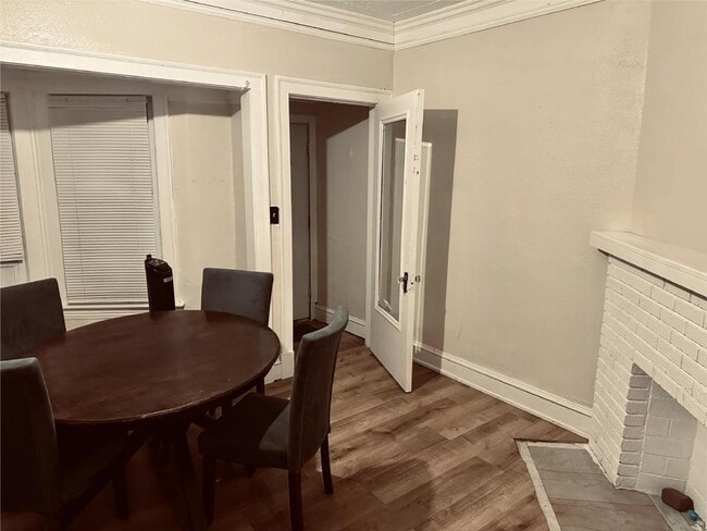 Foto del edificio - 11226 Ashbury Ave